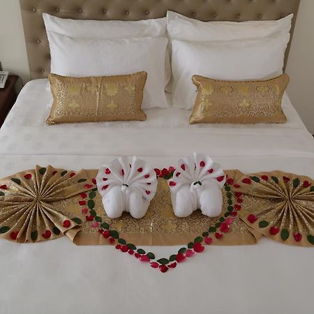 Pacific Hotel Rangun Kültér fotó