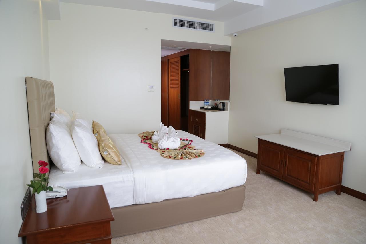 Pacific Hotel Rangun Kültér fotó