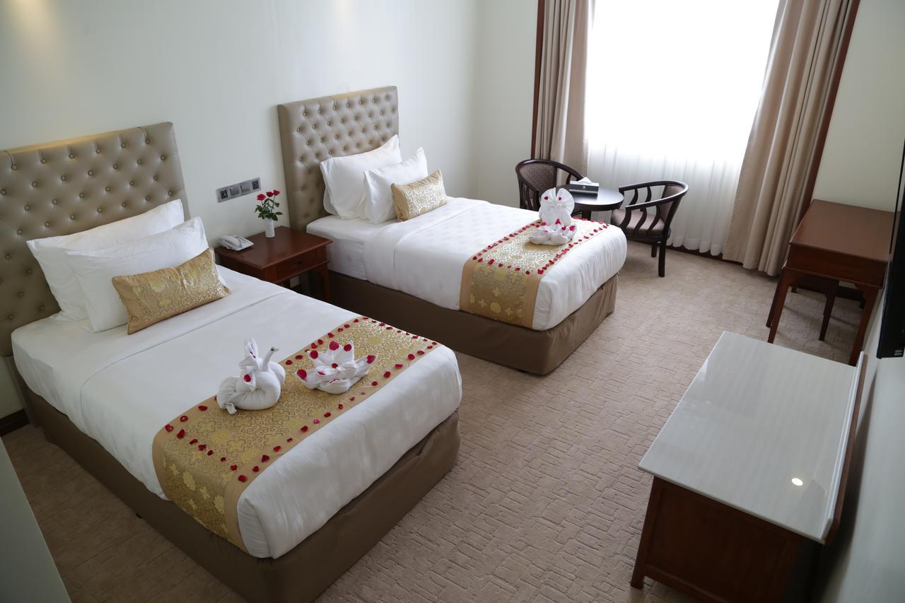 Pacific Hotel Rangun Kültér fotó